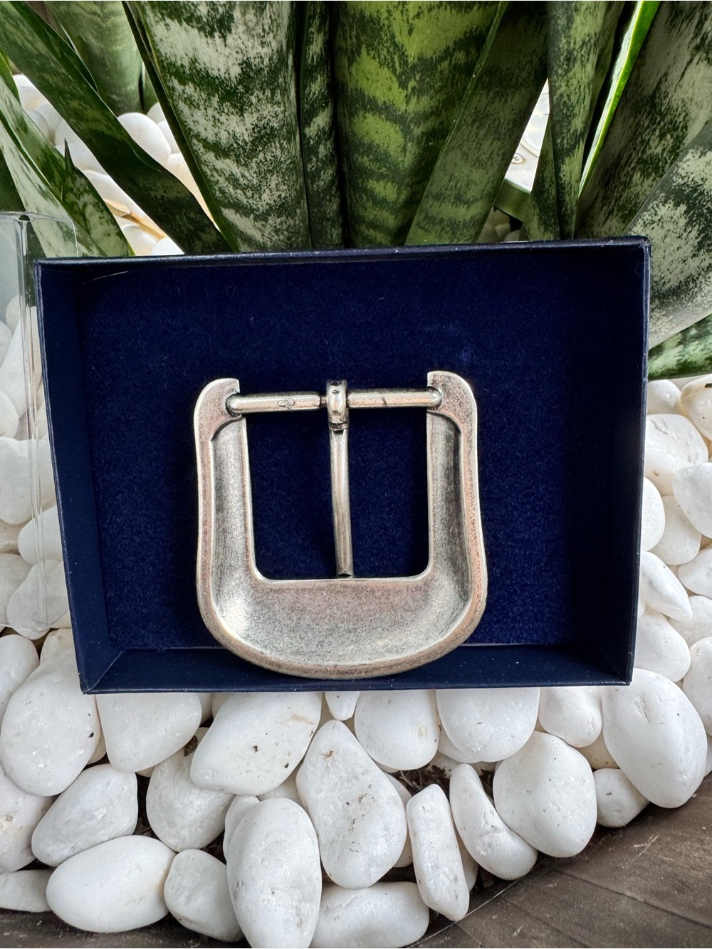 Montana Silversmiths Cowboy Cameo Steer Head Western Belt Buckle Silver Tone NIB - Picture 2 of 5